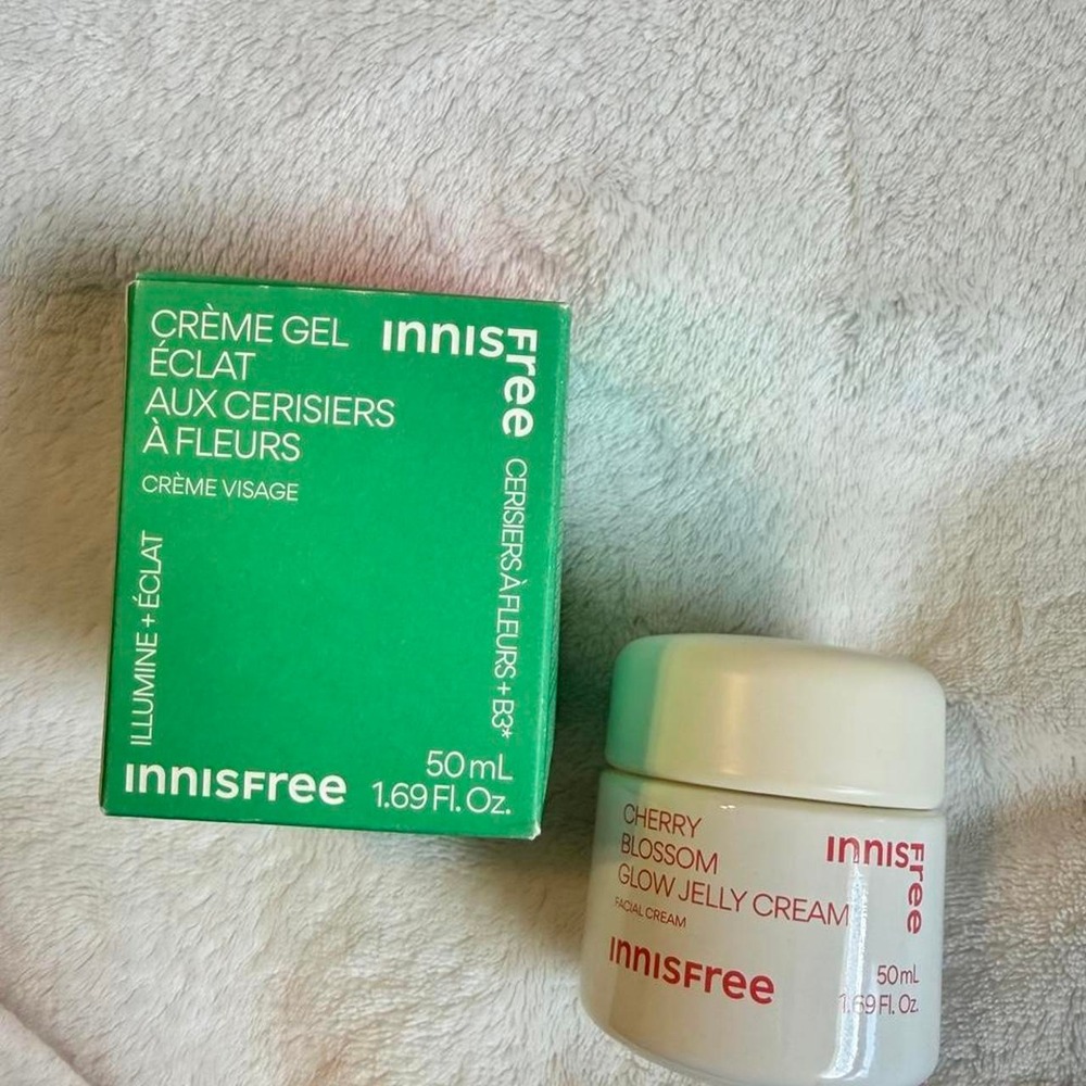 Innisfree Cherry Blossom Glow Jelly Cream 50ml